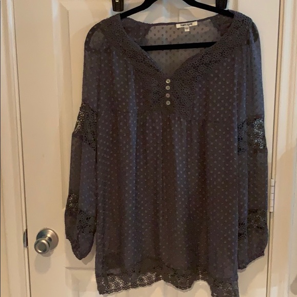 Daniel Rainn Tops - Women’s Crochet 🧶 Blouse